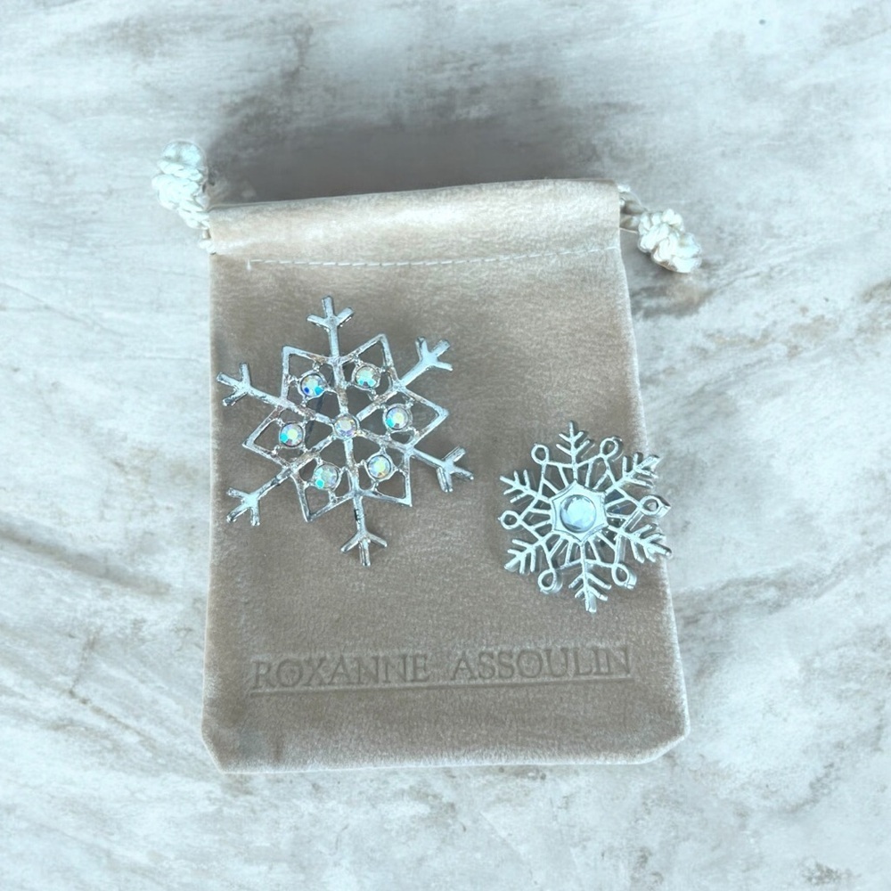 Vintage Silver Snowflake Pins | Winter | Holiday Brooches - Picture 1 of 5
